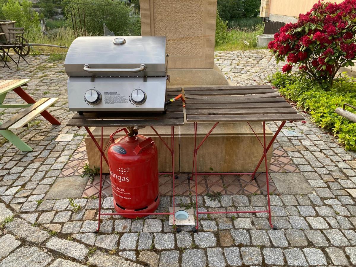 Fewo Waffenkammer Im Rittergut Leppersdorf Bei Dresden Fuer 7 Personen Exterior foto